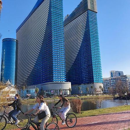 Twins Tower Orbi City Батуми Екстериор снимка